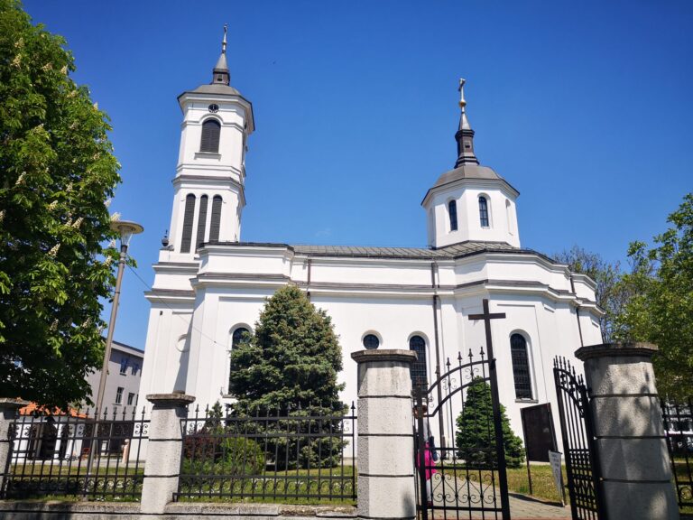 CRKVENIM OPŠTINAMA U KLADOVU I MANASTIRICI 3 MILIONA DINARA