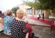 KLADOVLJANIMA GLUMAC ZORAN ĆOSIĆ KAZIVAO PRIČE IZ PRIPOVETKE JEDNOG KAPLARA