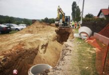 GRADI SE FEKALNA KANALIZACIJA U ULICI OBALA RITA