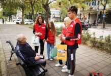 CRVENI KRST OBRADOVAO STARIJE KLADOVLJANE