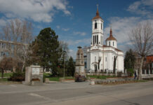 BOGOJAVLJENSKA VODICA DELI SE POSLE JUTARNJE LITURGIJE