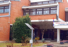 ZAVRŠENO POSTAVLJANJE SOLARNIH PUNJAČA ZA MOBILNE TELEFONE