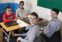 KLADOVLJANI NA REPUBLIČKOM TAKMIČENJU U PROGRAMIRANJU DRONOVA