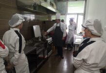 KUVARIMA SREDNJE ŠKOLE KLADOVO PREDSTAVLJENA VISOKA HOTELIJERSKA ŠKOLA /VIDEO/