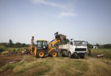 POČELO UKLANJANJE SMEĆA SA DIVLJIH DEPONIJA U KLADOVU /VIDEO/