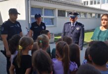 BEZBEDNOST DECE PRIORITET KLADOVSKIH POLICAJACA /VIDEO/
