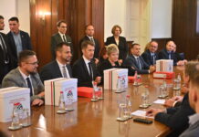 PROGLAŠENA IZBORNA LISTA VOJVOĐANSKIH MAĐARA