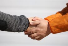 NADZORNI ODBOR APELOVAO DA SE NE NAPADA LIČNOST KANDIDATA