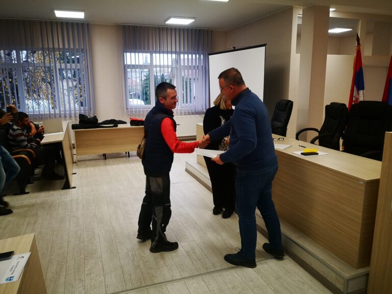 ZA MERE AKTIVNE POLITIKE ZAPOŠLJAVANJA IZ BUDŽETA 10 MILIONA DINARA