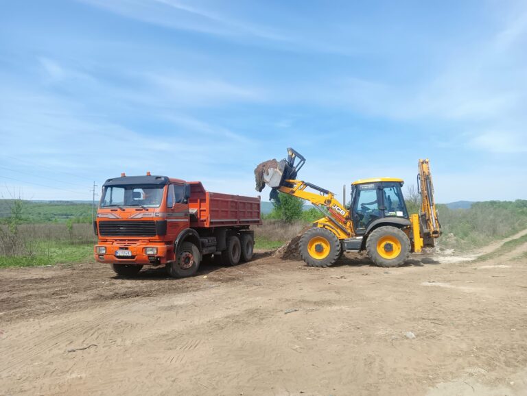 U OPŠTINI KLADOVO POČELO ČIŠĆENJE DIVLJIH DEPONIJA