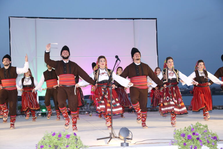 ZA PROGRAME NACIONLNIH MANJINA 25 MILIONA DINARA