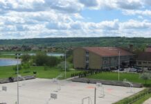 U SREDNJOJ ŠKOLI U KLADOVU UPISANO 98 NOVIH ĐAKA