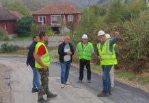 U NASELJU PODVRŠKA U TOKU ASFALTNI RADOVI NA POPRAVCI 3372 METRA ULICA