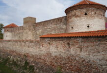 TVRĐAVA FETISLAM – SPOJ ISTORIJE I KULTURE POD VEDRIM NEBOM