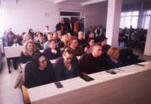 ODLAŽE SE UVOĐENJE PLATNIH RAZREDA U DRŽAVNIM SLUŽBAMA