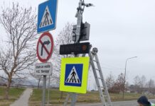 U KLADOVU POSTAVLJEN SAVREMENI UREĐAJ ZA AUTOMATSKU DETEKCIJU PEŠAKA