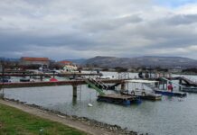 POSLEDNJEG JESENJEG DANA U KLADOVU UMERENO OBLAČNO I SUVO VREME