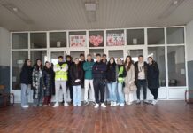 AKCIJA „15 MINUTA TIŠINE“ I DANAS U SREDNOJ ŠKOLI U KLADOVU