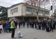 KLADOVLJANI I DANAS PODRŽALI ZAHTEVE STUDENATA