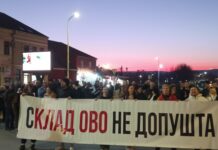 TIŠINA I BLOKADA U CENTRU KLADOVA