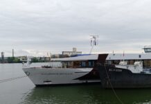 U KLADOVU OTVORENA TURISTČKA SEZONA KRUZERA