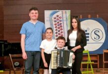 PRVO MESTO ZA KLADOVSKI MUZIČKI DUO NA „DANIMA HARMONIKE“
