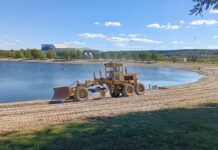 UREĐUJE SE JEZERO U GRADSKOM PARKU