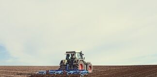 Objavljeni rokovi za vraćanje poreza na akcize za gorivo u poljoprivredi.