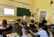 MLADI UČE KAKO DO USPEŠNE KARIJERE