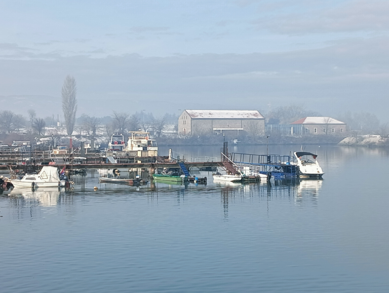 U toku bagerovanje akvatorija marine u Kladovu