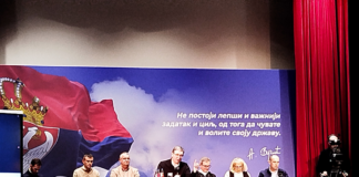 Predsednik Srbije Aleksandar Vučić razgovarao sa građanima Kladova, turizam najveća šansa razvoja