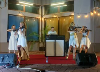 Koncert kvarteta “Dinamika music”pod zvezdama oduševio publiku u Kladovu