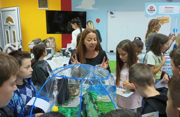 Tinker Labs centar 2