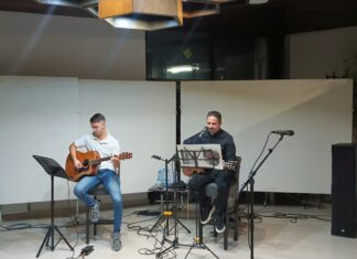 Muzičko-poetsko veče obeležili najlepši ljubavni stihovi i zvuci balada koje opstaju u vremenu